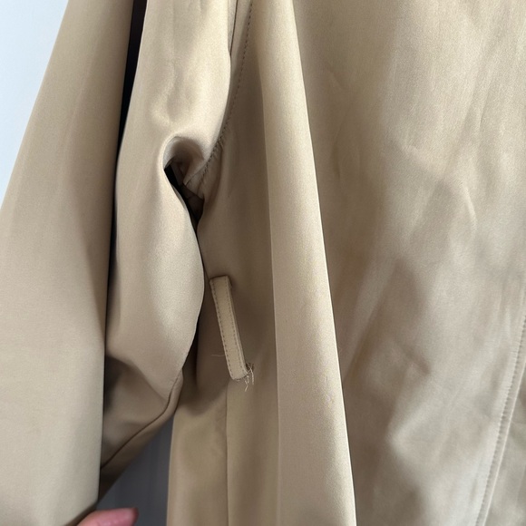 Trench Coat - Picture 4 of 5